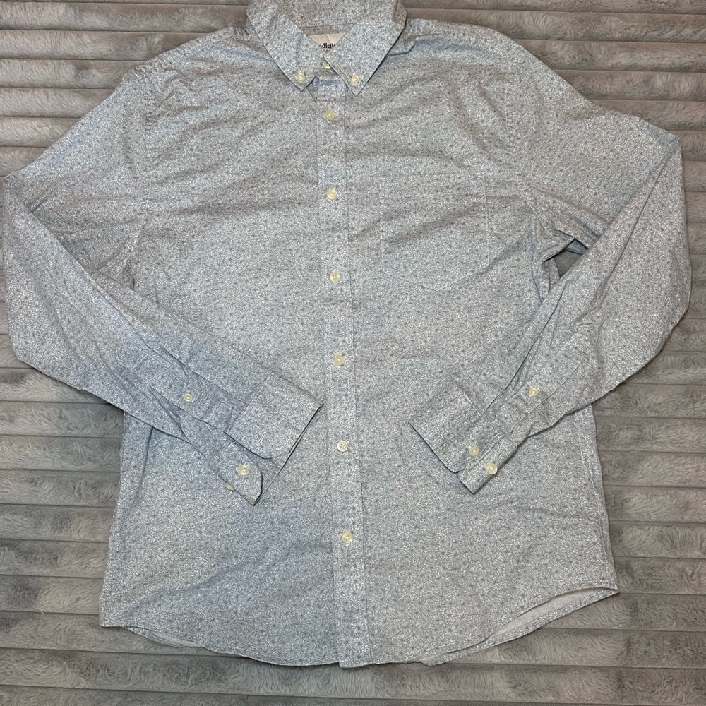 Goodfellow & Co Light Gray Patterned Button-Down Shirt